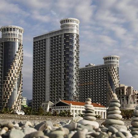 Apart Hotel Black Sea Towers Batumi Bagian luar foto
