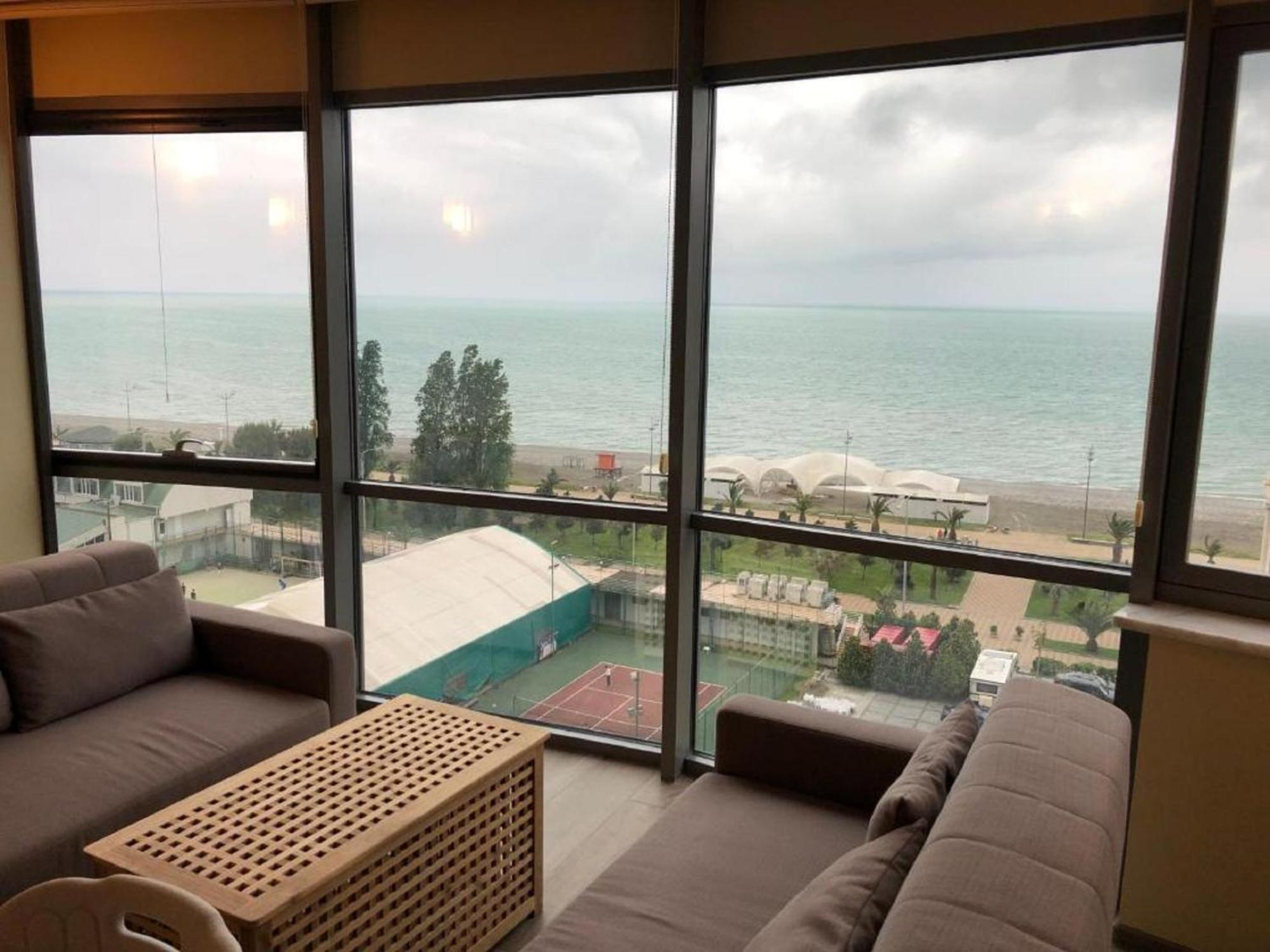 Apart Hotel Black Sea Towers Batumi Bagian luar foto