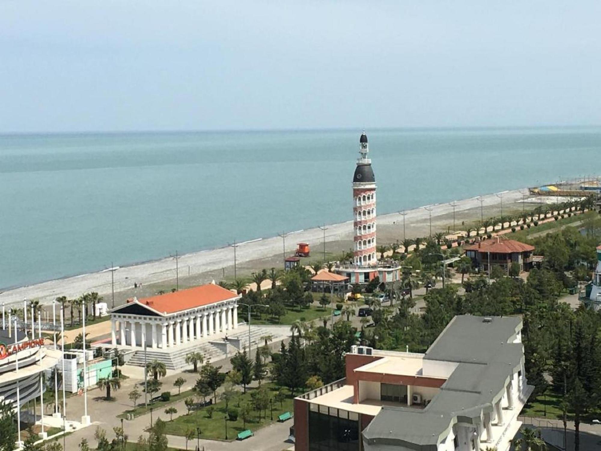 Apart Hotel Black Sea Towers Batumi Bagian luar foto