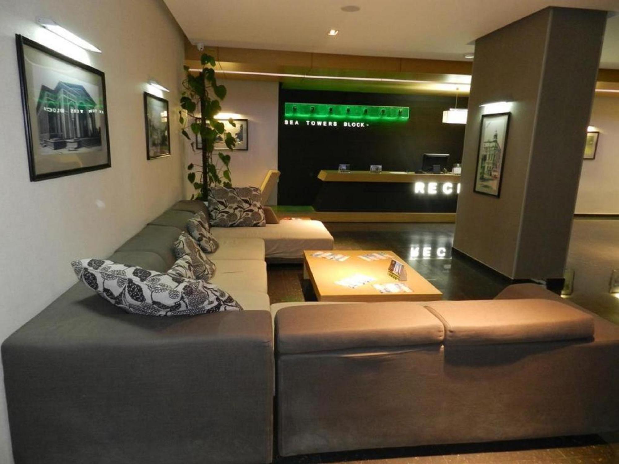 Apart Hotel Black Sea Towers Batumi Bagian luar foto
