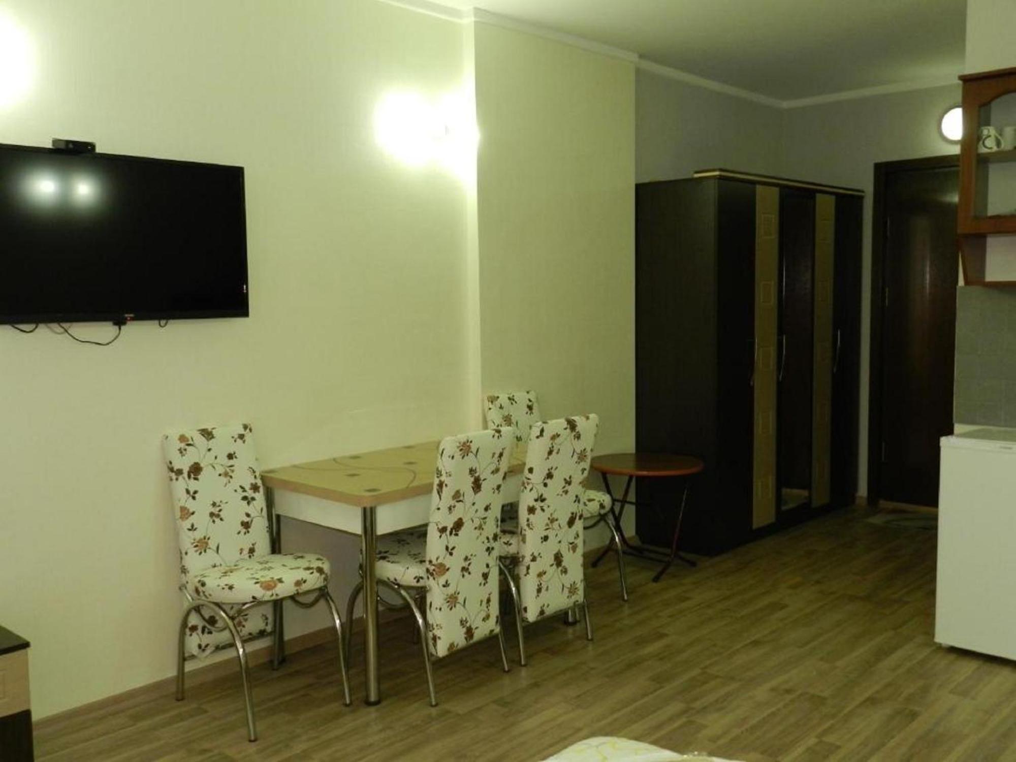Apart Hotel Black Sea Towers Batumi Bagian luar foto