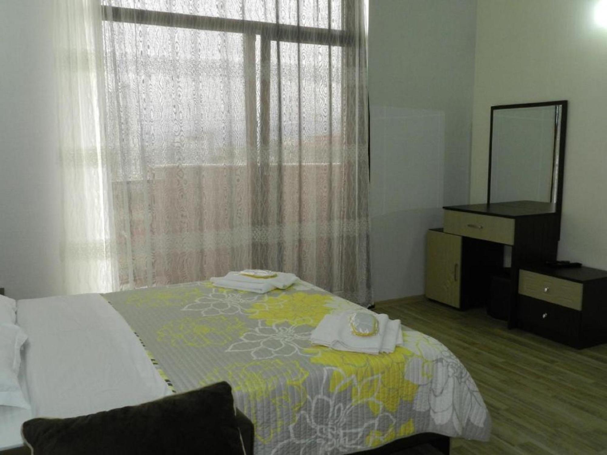 Apart Hotel Black Sea Towers Batumi Bagian luar foto