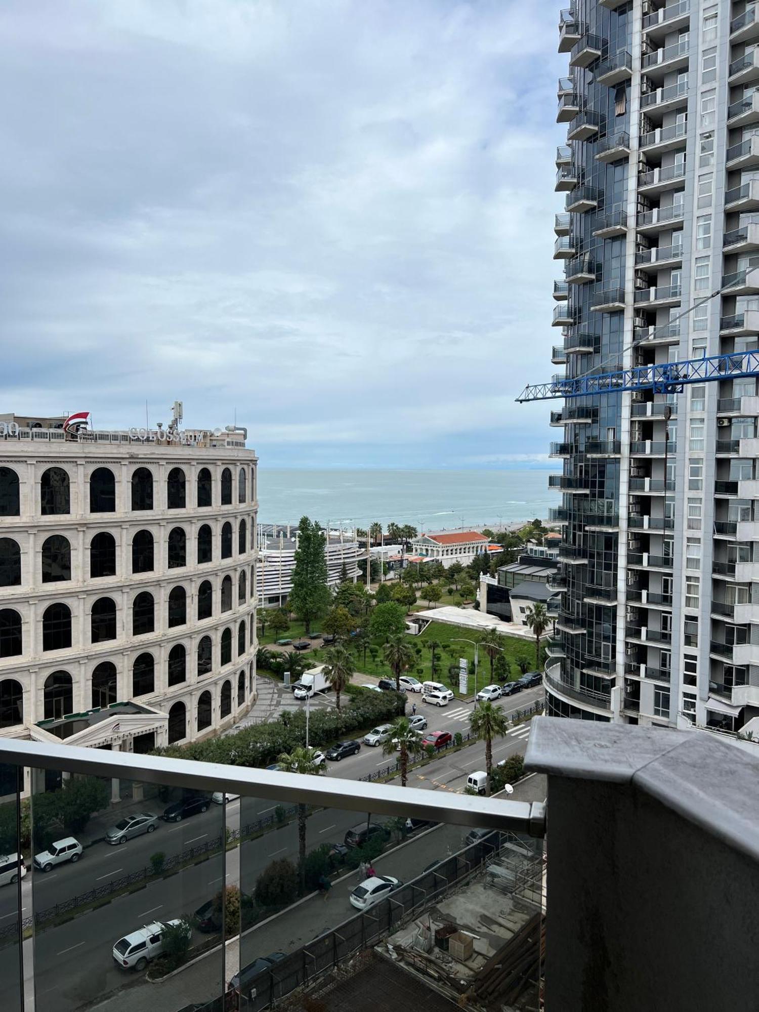 Apart Hotel Black Sea Towers Batumi Bagian luar foto